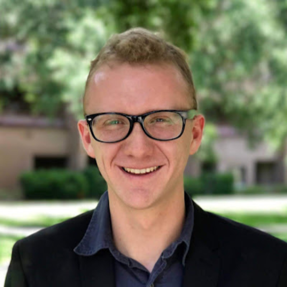 Meet your Posher, Travis
